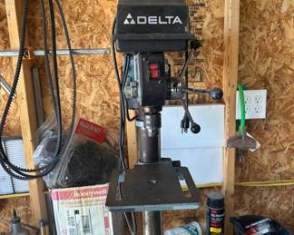 Lot #31 Vintage Delta Benchtop Drill Press Heavy Duty Cast Iron Woodworking Metalworking Tool