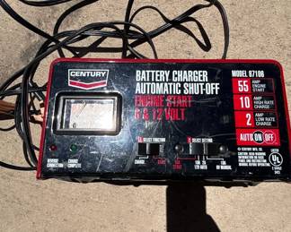 Lot #45 Century 87106 Automatic Shut-Off 6 & 12 Volt Battery Charger Engine Start