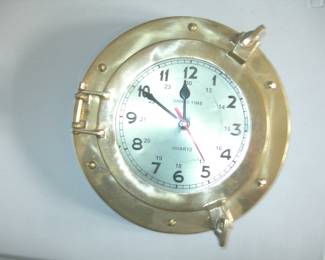 Porthole Clock