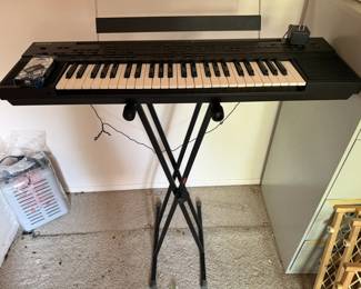 Yamaha Keyboard and Stand