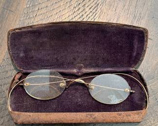 Antique 14K Gold Frameless Bifocals from 1880-1910. 
