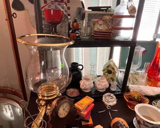ASSORTED DECOR