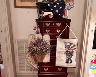 PATRIOTIC DECOR