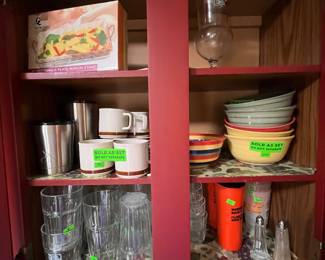 ASSORTED KITCHEN