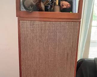 MID CENTURY SPEAKERS