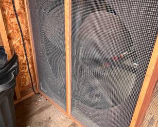INDUSTRIAL BOX FAN