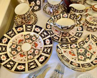Royal Crown Derby Traditional Imari #2451