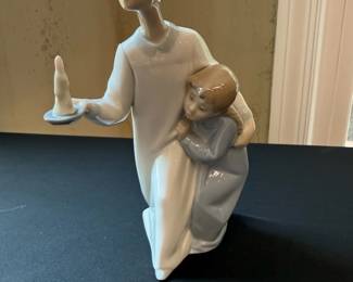 Lladro "Boy and Girl With Candle"