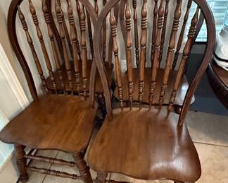 Oak Pedestal Dining Table with Four Windsor Chairs