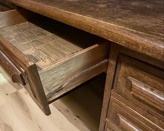 Oak Roll-Top Desk Style