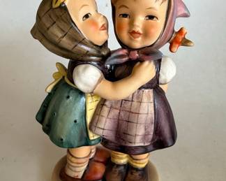 Goebel Hummel "Telling her Secret" Figurine 196/0 1948 TMK-2