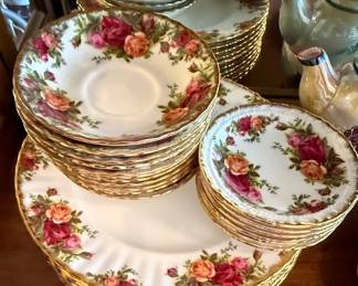 Royal Albert Old Country Roses Bone China Tea Set