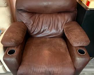 Brown Leather Recliner with Cup Holders