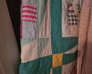 Vintage Patchwork Quilts fourth image