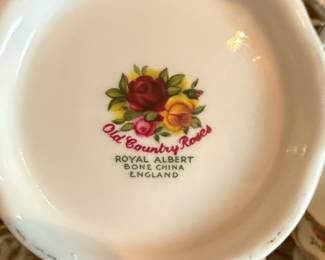 Royal Albert Old Country Roses Bone China Tea Set