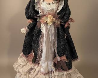Seymour Mann "The Connoisseur Doll Collection" Porcelain Doll