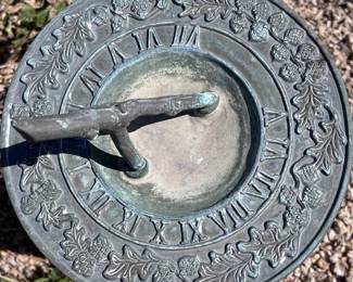 Sundial w Stand 