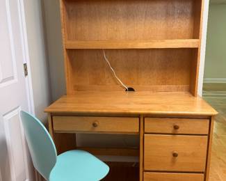 Student desk with hutch and 4 drawers