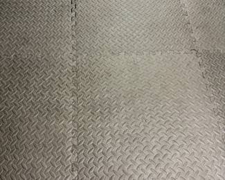 Rubber floor matting