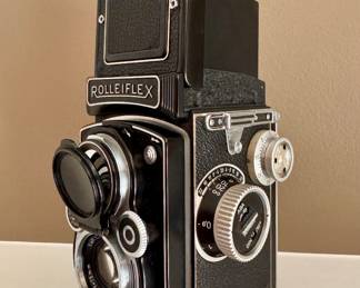 Rolleiflex MX-EVS Twin Lens Reflex camera. Germany c 1954-55. Carl Zeiss Tessar 75mm /3.5 lens. Plus leather case. 