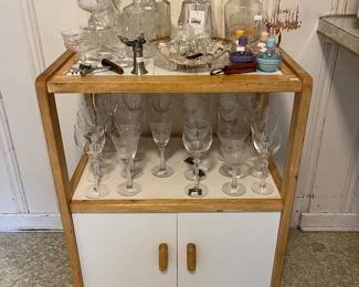 Rolling Cart, Decanter, Drinkware