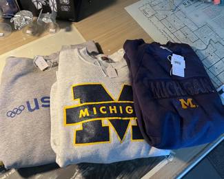 U of M Sweatshirts 