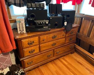 Dresser