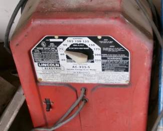 LINCOLN 225 WELDER