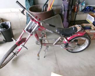 SCHWINN STINGRAY BIKE