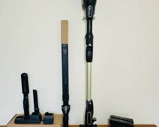 SHARK Ion F80 Vacuum Cleaner