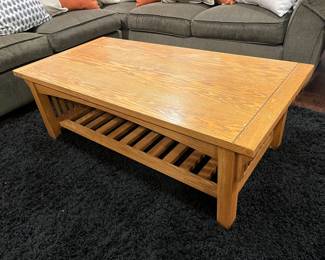 Mission- or Craftsman-style oak coffee table.