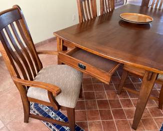 Table has 1 drawer on each end 