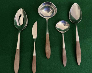 Lot 10: Ekco -Japan - Utensils