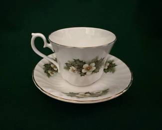 Lot 26: vintage Royal Sutherland fine bone china teacup and saucer set