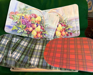 Lot 53: Vintage Vinyl Placemats