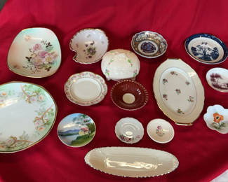 Lot 9: Assorted porcelain dinnerware with floral and blue-and-white patterns