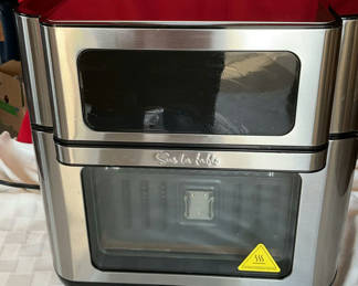 Lot 26: Sur La Table Air Fryer
