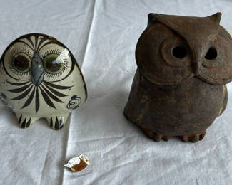 Lot 8: Owl Decor