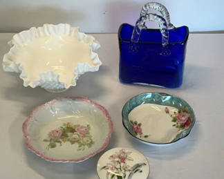 Lot 85: Collectible Glass and Porcelain
