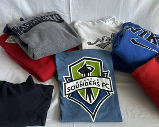 Lot 37: Men’s Athletic Wear