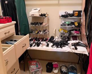 A room FULL of hair accessories