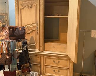 Large armoire