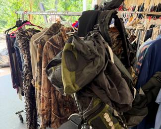 Hunting bags, clothing, accessories 