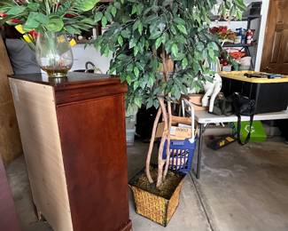 faux ficus tree
