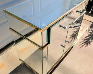 MCM - Mirrored Storage Case