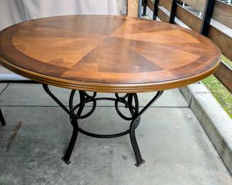 Round Dining Table Wooden Top, Metal Base with 4 matching chairs