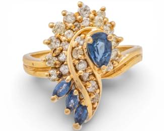 Lot 40 14k Yellow Gold, Natural Diamond, and Sapphire Cluster Ring Size 7, 6 g
