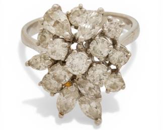 Lot 19 14k White Gold and Natural Diamond Cluster Ring Size 7 5.3 g