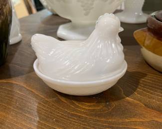 Milk glass hen on nest 