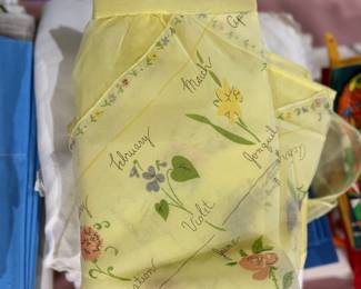 Vintage aprons and linen 